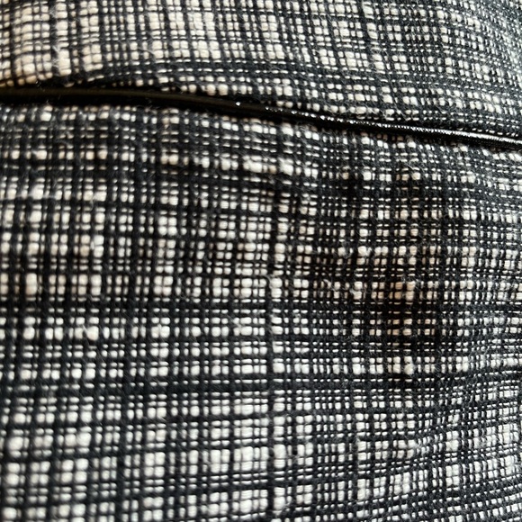 Woman’s Kasper black white tweed skirt size 12 - Picture 2 of 8